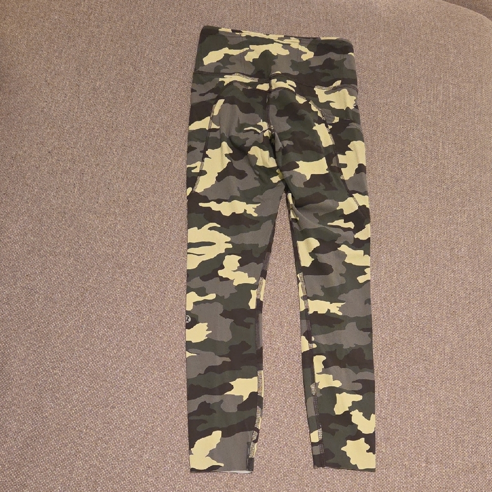 Camo Print Leggings - Picture 3 of 4
